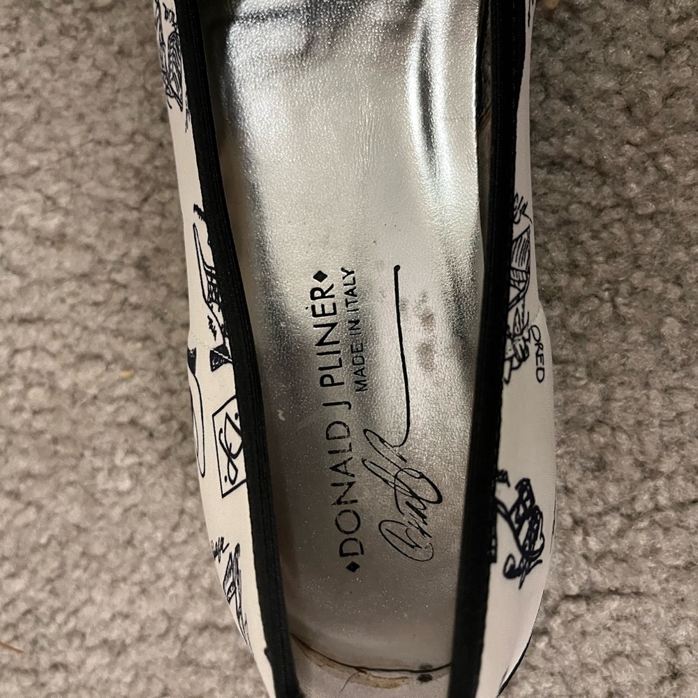 Donald J. Pliner Black and Cream Patterned Flats - Picture 5 of 6